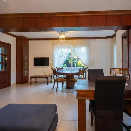 Ayse Hanim Villa Degirmenyani Marmaris *